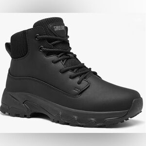 women’s Slipper Resistant and Waterproof Black Boots Size 8